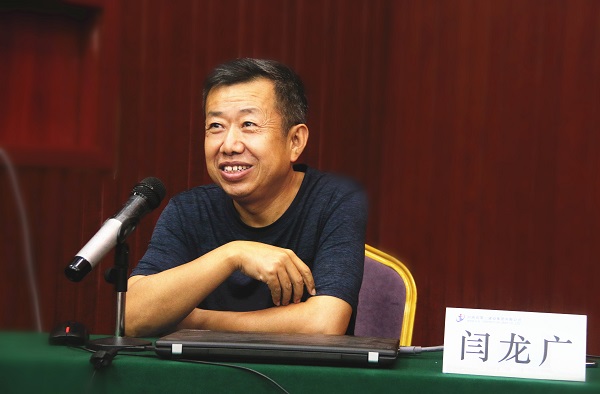 aitiyu爱体育官方在线入口副总经理闫龙广告诫新员工要时刻树立安全意识.jpg aitiyu爱体育官方在线入口副总经理闫龙广告诫新员工要时刻树立安全意识.jpg