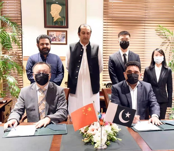 1、签约仪式.jpg 1、签约仪式.jpg